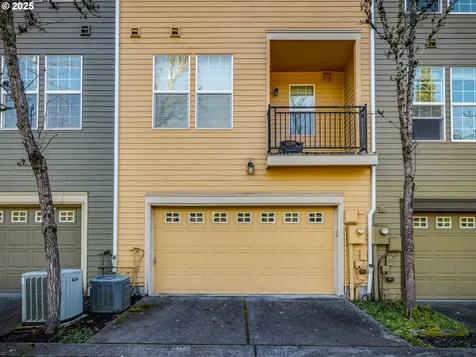 5825 NE Orenco Gardens Drive Hillsboro OR 97124