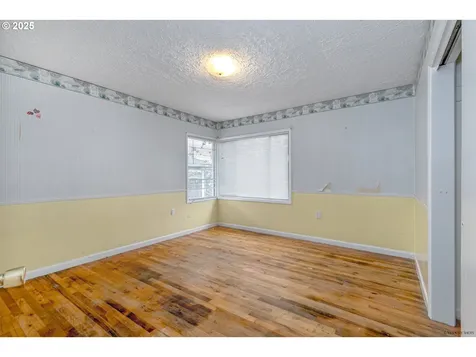 1533 SW Fairview Avenue Dallas OR 97338
