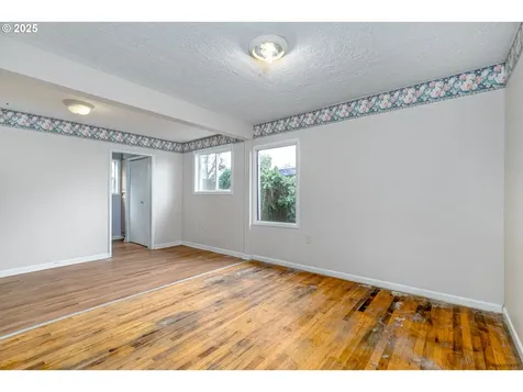 1533 SW Fairview Avenue Dallas OR 97338