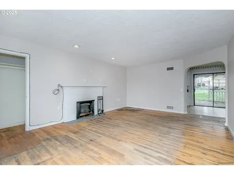 1533 SW Fairview Avenue Dallas OR 97338