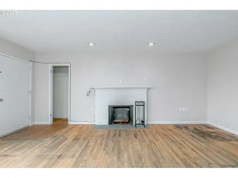 1533 SW Fairview Avenue Dallas OR 97338