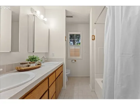 1123 Grant Street Oregon City OR 97045