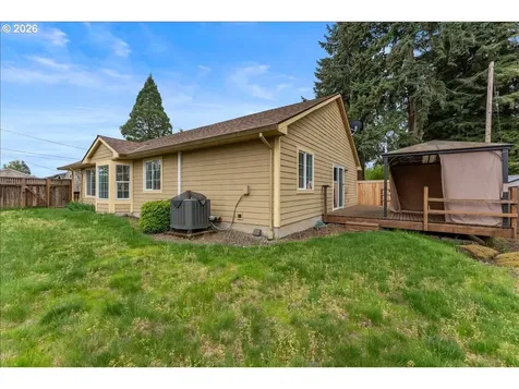 1123 Grant Street Oregon City OR 97045