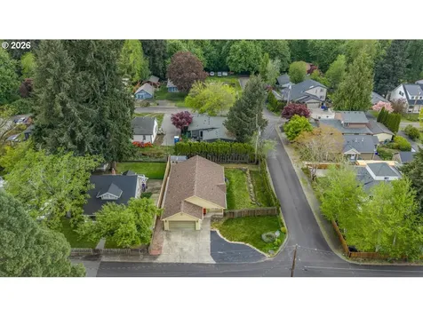 1123 Grant Street Oregon City OR 97045