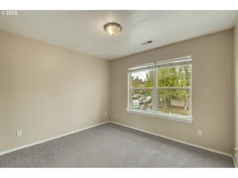 15529 NE Alton Street Portland OR 97230