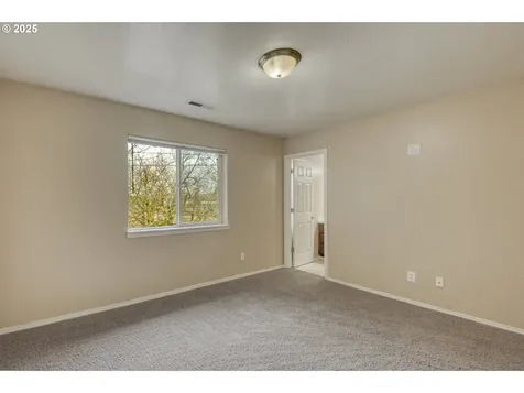 15529 NE Alton Street Portland OR 97230