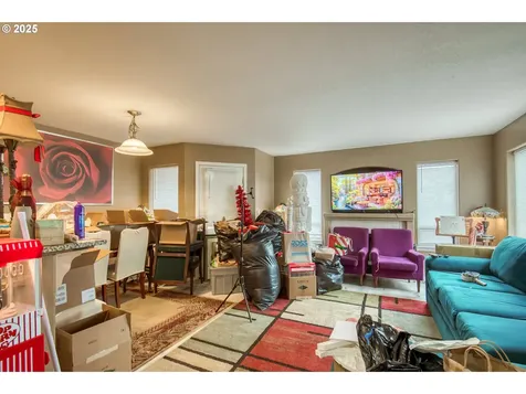 15529 NE Alton Street Portland OR 97230