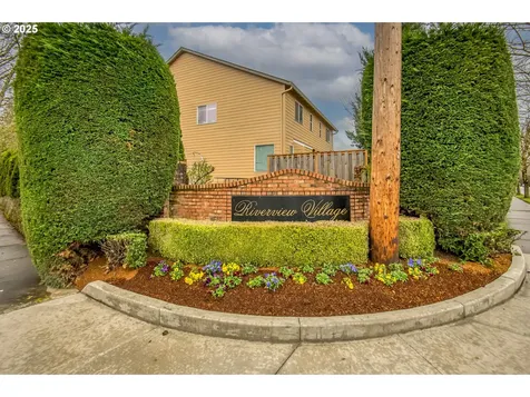 15529 NE Alton Street Portland OR 97230