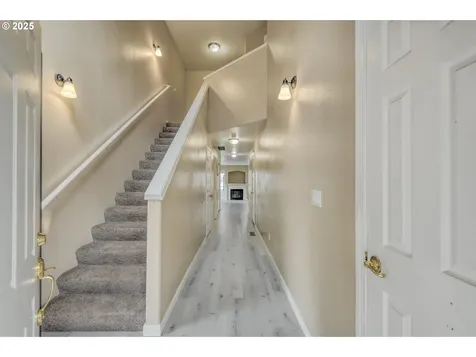 15529 NE Alton Street Portland OR 97230