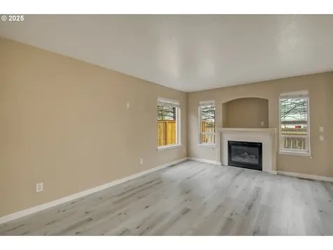 15529 NE Alton Street Portland OR 97230