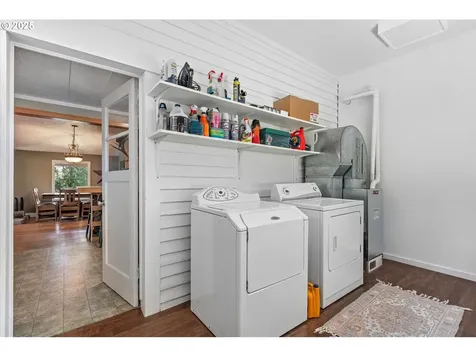 1104 Hill Street Cove OR 97824