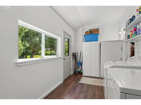 1104 Hill Street Cove OR 97824