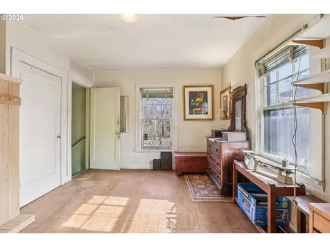 6310 SE 72nd Avenue Portland OR 97206