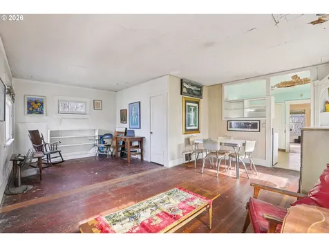 6310 SE 72nd Avenue Portland OR 97206