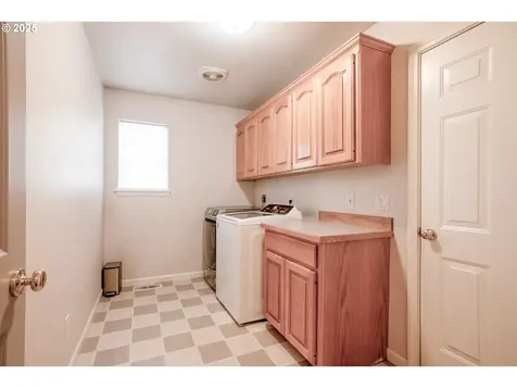3534 Korbel Street Eugene OR 97404