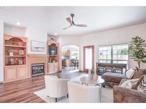 3534 Korbel Street Eugene OR 97404