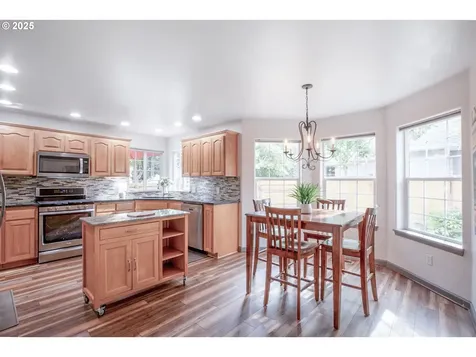 3534 Korbel Street Eugene OR 97404