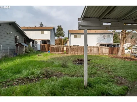 1224 NE Freemont Avenue Roseburg OR 97470