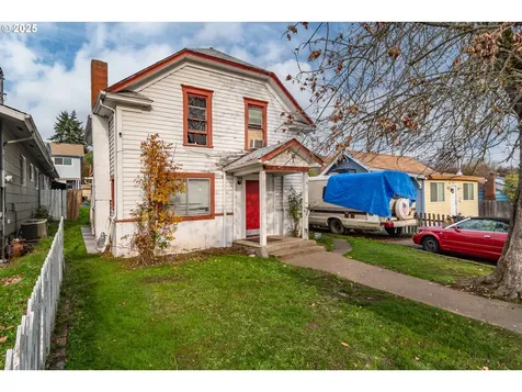 1224 NE Freemont Avenue Roseburg OR 97470
