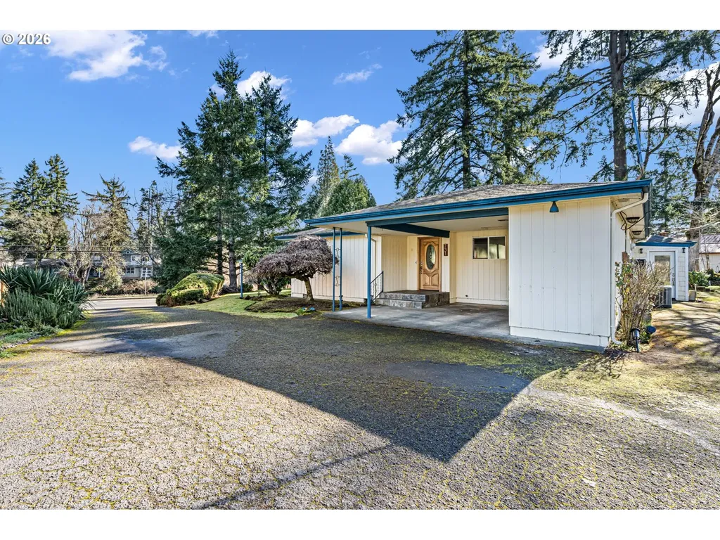 731 S River Road Cottage Grove OR 97424