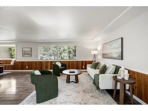 731 S River Road Cottage Grove OR 97424
