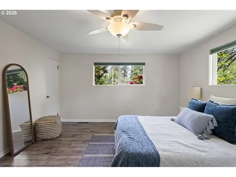 731 S River Road Cottage Grove OR 97424