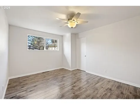 731 S River Road Cottage Grove OR 97424