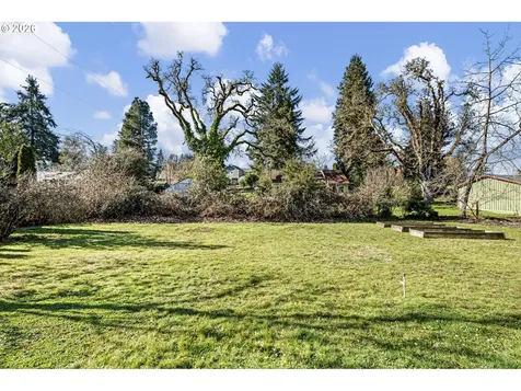 731 S River Road Cottage Grove OR 97424