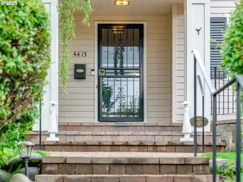 4415 SE Stark Street Portland OR 97215