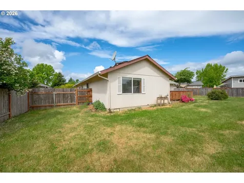 1935 SW Oleander Court Mcminnville OR 97128