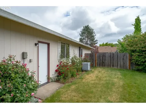 1935 SW Oleander Court Mcminnville OR 97128