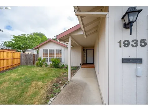 1935 SW Oleander Court Mcminnville OR 97128