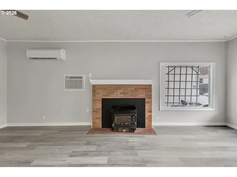 148 SE Houck Avenue Roseburg OR 97470