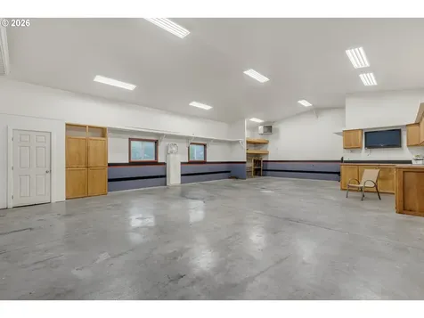 148 SE Houck Avenue Roseburg OR 97470