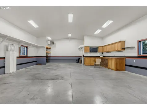 148 SE Houck Avenue Roseburg OR 97470