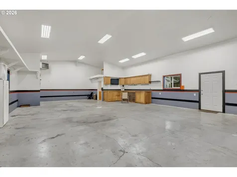148 SE Houck Avenue Roseburg OR 97470