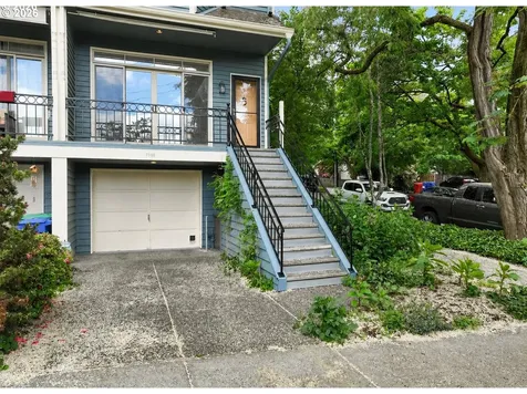 7988 SE Grand Avenue Portland OR 97202