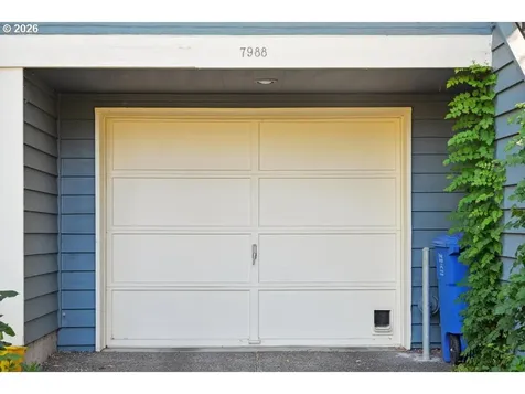 7988 SE Grand Avenue Portland OR 97202