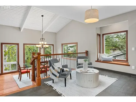 17867 Sundown Court Lake Oswego OR 97034