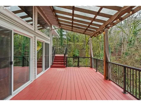 17867 Sundown Court Lake Oswego OR 97034