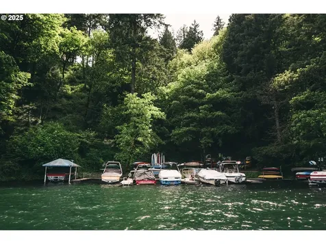 17867 Sundown Court Lake Oswego OR 97034