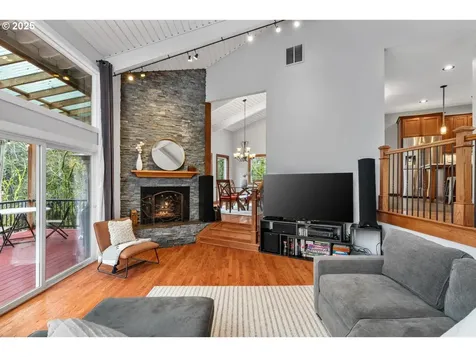 17867 Sundown Court Lake Oswego OR 97034