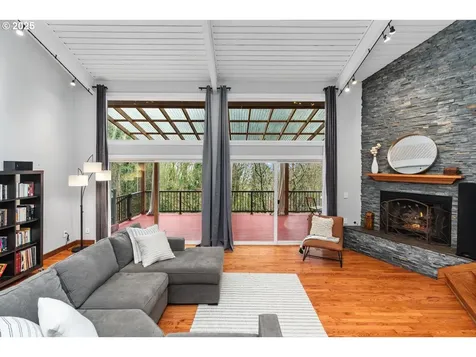 17867 Sundown Court Lake Oswego OR 97034
