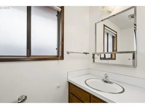 2177 Firth Avenue Springfield OR 97477