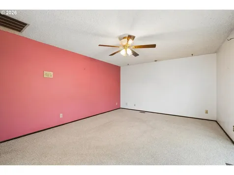 2177 Firth Avenue Springfield OR 97477