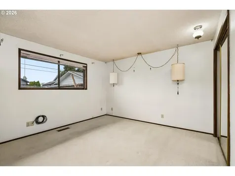 2177 Firth Avenue Springfield OR 97477