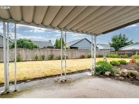 2177 Firth Avenue Springfield OR 97477