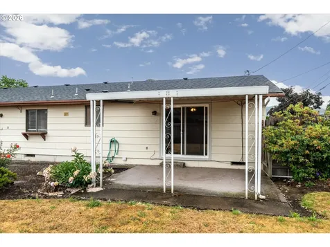 2177 Firth Avenue Springfield OR 97477