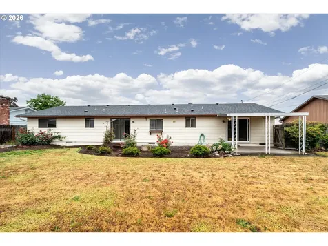 2177 Firth Avenue Springfield OR 97477