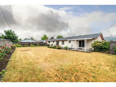 2177 Firth Avenue Springfield OR 97477